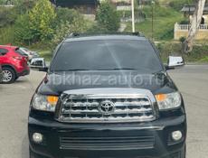 Toyota Sequoia