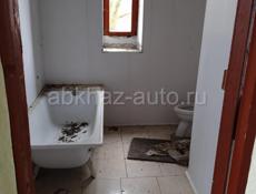 Продаётся большой уютный дом в Аэропорту кому интересно пишите звоните расскажу подробно 