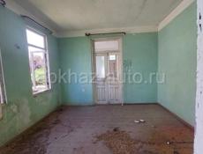 Продаю дом в центре города Очамчира первая береговая линия