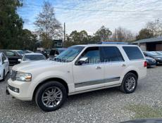 Lincoln Navigator