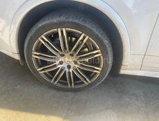 Продаю: Porsche Cayenne 4 диска(21) и шины 4