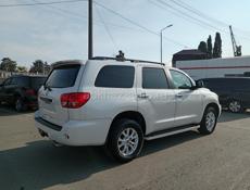 Toyota Sequoia