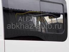 Стекло боковое с форточкой для mercedes sprinrer w9