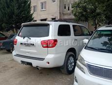 Toyota Sequoia