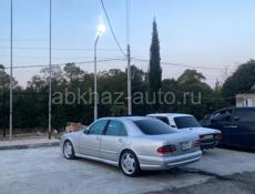 Mercedes-Benz E-Класс