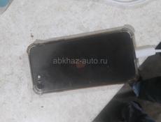 Продаю айфон se