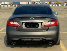 Nissan fuga