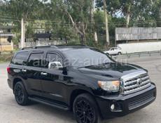 Toyota Sequoia