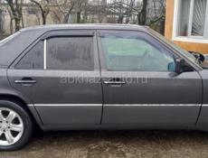 Mercedes-Benz 124