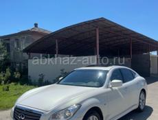 Infiniti M35