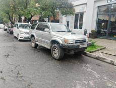 Toyota Hilux Surf