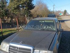 Mercedes-Benz 124