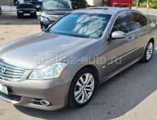 Infiniti M35