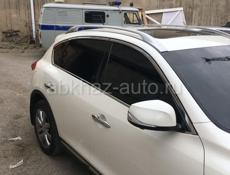 Infiniti EX
