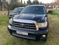 Toyota Sequoia