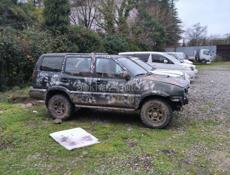 Nissan Terrano II