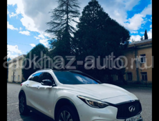 Infiniti Q30