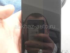 Продаю срочно телефон 