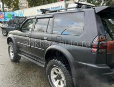 Mitsubishi Jeep