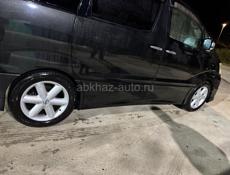 Продаю комплект дисков с шинами Continental 235/55R18 писать звонить на вотс +79407730871