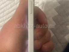 Продаю iPhone 12 mini , в отличном состоянии , батарея держится хорошо , не логает 