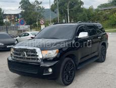 Toyota Sequoia