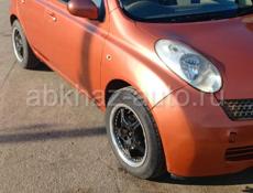 Nissan March