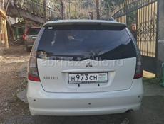 Mitsubishi Grandis