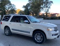 Lincoln Navigator