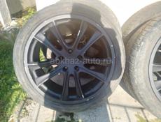 Шины б/у 285/40 R22 