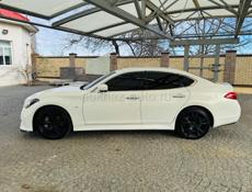 Nissan fuga