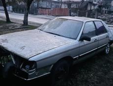 Audi 100