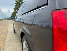 Chrysler Town & Country