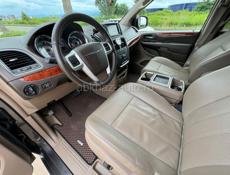 Chrysler Town & Country