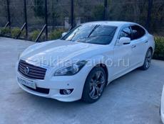 Nissan fuga