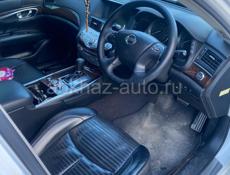 Nissan fuga