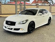 Nissan fuga