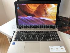 Ноутбук Asus.