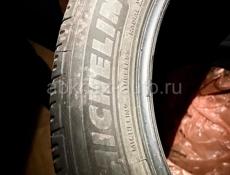 Michelin 235/55 R19 