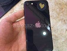 iPhone SE (2022) 64ГБ