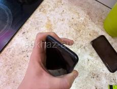 iPhone SE (2022) 64ГБ