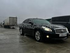 Nissan fuga