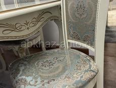 Продается стол и 6 стульев 