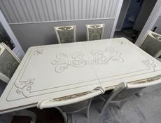 Продается стол и 6 стульев 