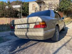 Mercedes-Benz 124