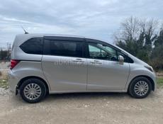 Honda FR-V