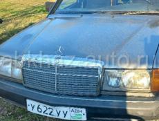 Mercedes-Benz 190