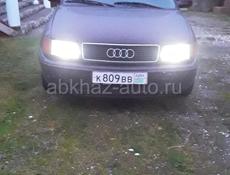 Audi 100