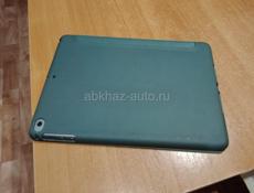 iPad Air (Wi-Fi + Cellular)