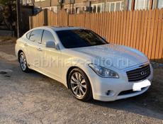 Infiniti M35